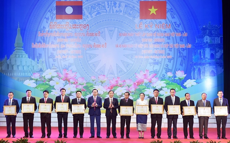 Hình ảnh: Hà Tĩnh tổ chức trọng thể Lễ kỷ niệm 60 năm thiết lập quan hệ ngoại giao Việt Nam - Lào số 4