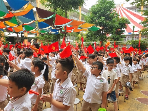 Quận Thanh Xuân, TP Hà Nội Học sinh hân hoan chào đón năm học mới