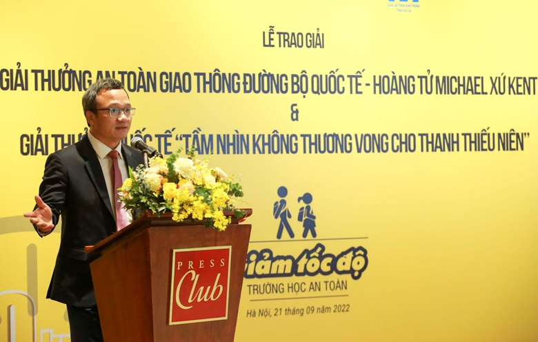 Hình ảnh: ​​​Việt Nam nhận hai giải thưởng quốc tế về đảm bảo an toàn giao thông đường bộ số 2