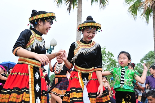 17 tỉnh, thành dự Liên hoan trình diễn trang phục truyền thống các dân tộc thiểu số