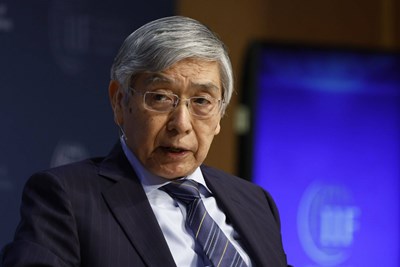 日銀は低金利維持を約束