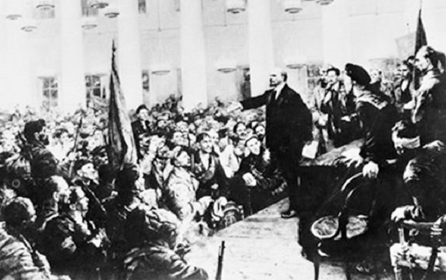 Cách mạng Tháng Mười Nga: Cách mạng Tháng Mười Nga đã khai sinh ra chủ nghĩa xã hội, là một trong những cuộc cách mạng lớn nhất và có sức ảnh hưởng toàn cầu nhất trong lịch sử. Hãy cùng chiêm ngưỡng lại những khoảnh khắc để lại dấu ấn đậm nét trong cuộc cách mạng này thông qua những hình ảnh đầy ý nghĩa.