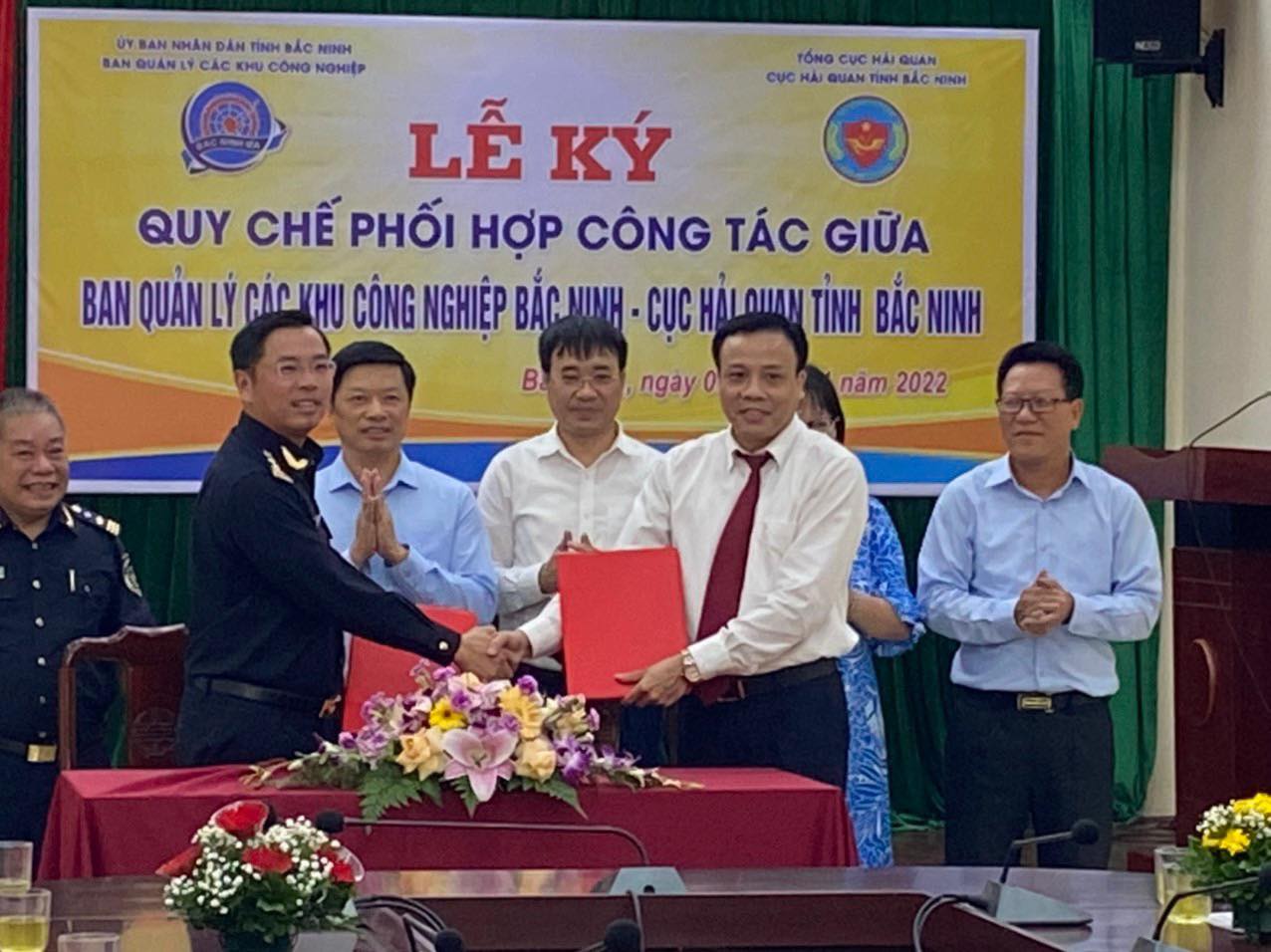 Tăng cường phối hợp giữa Ban quản lý các KCN Bắc Ninh và Cục Hải ...