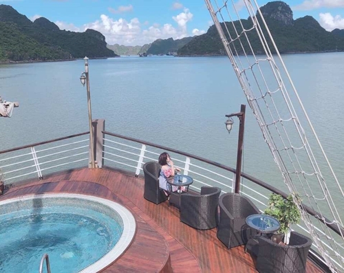 Quảng Ninh thực hiện mục tiêu đón hơn 11 triệu khách du lịch trong năm 2022