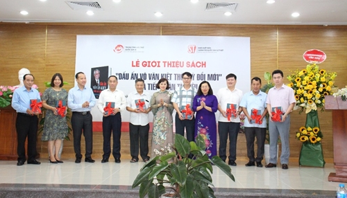 Ra mắt sách Dấu ấn Võ Văn Kiệt thời kỳ đổi mới