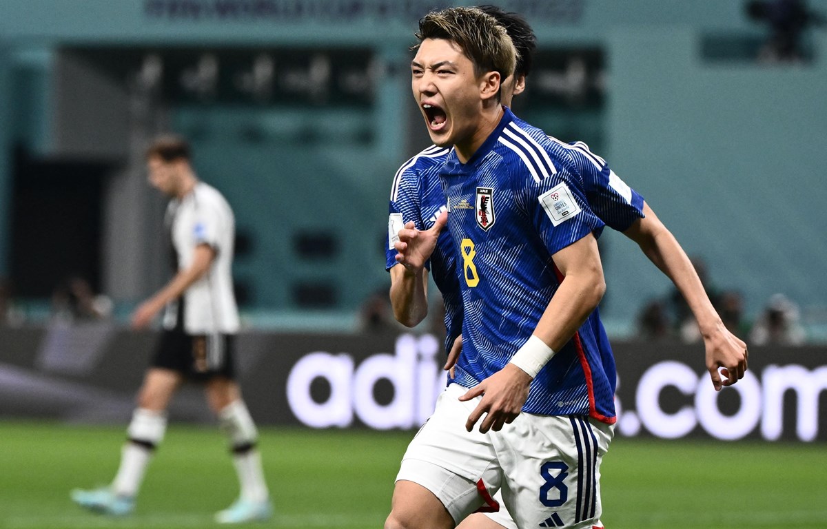 Cận cảnh bàn thắng gây tranh cãi của Nhật Bản: Trọng tài đúng, hay sai