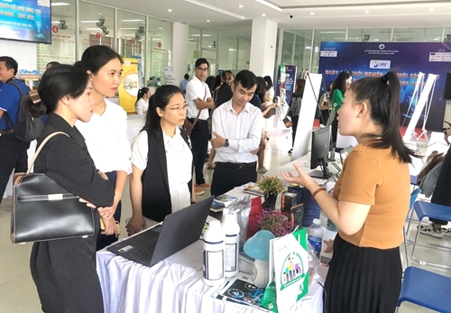 Khai mạc “Ngày hội Khởi nghiệp đổi mới sáng tạo Đà Nẵng - SURF 2022”