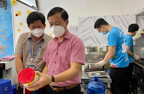 Hà Nội mở đợt cao điểm kiểm tra an toàn vệ sinh thực phẩm dịp Tết Quý Mão