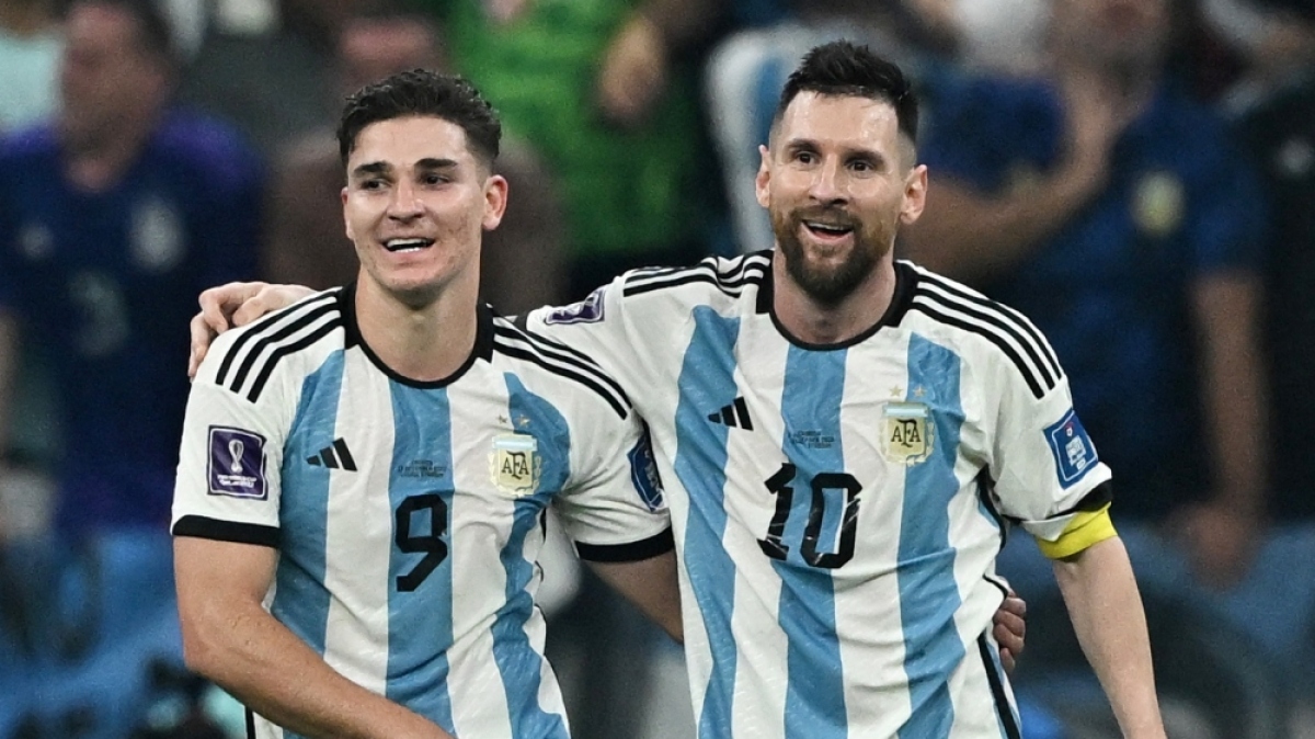 Argentina, World Cup, kỷ lục: Đội tuyển bóng đá Argentina đã có nhiều khoảnh khắc lịch sử tại giải đấu lớn nhất thế giới - World Cup. Xem những hình ảnh đẹp về đội tuyển Argentina, những kỷ lục mà họ đã lập được để cảm nhận sự vĩ đại của bóng đá Argentina.