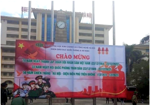Vụ pano in hình quốc kỳ Trung Quốc: Tạm đình chỉ công tác hai cán bộ