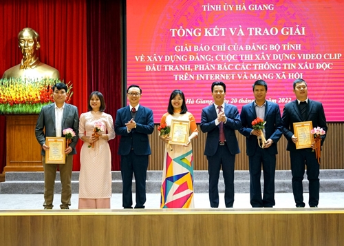 Hà Giang vinh danh 38 tác phẩm đoạt Giải báo chí về công tác xây dựng Đảng năm 2022