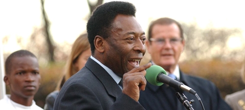 “Vua bóng đá” Pele qua đời ở tuổi 82