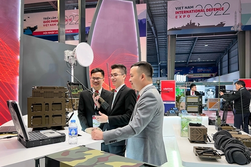 Báo chí quốc tế đánh giá cao sản phẩm Viettel tại Vietnam Defence