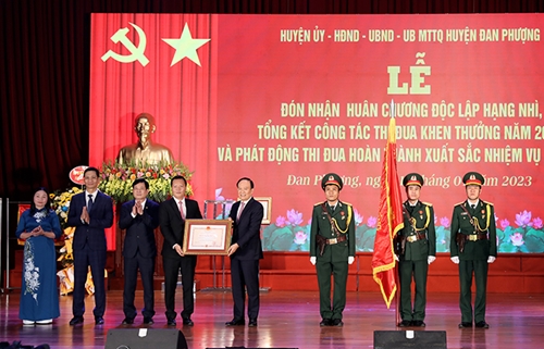 Hà Nội Huyện Đan Phượng đón nhận Huân chương Độc lập hạng Nhì