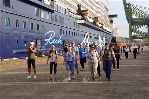 Gần 2 400 du khách quốc tế “xông đất” Bà Rịa-Vũng Tàu bằng đường biển