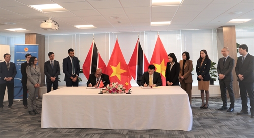 Việt Nam thiết lập quan hệ ngoại giao với Trinidad  Tobago