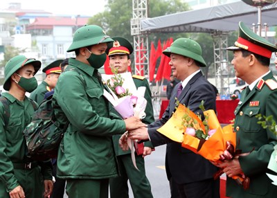 Hà Nội: Hơn 4.200 tân binh lên đường nhập ngũ