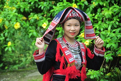 Nét đẹp văn hóa trên trang phục người Dao