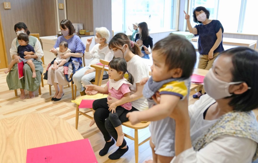 Hành trình sinh con và nuôi con ở Nhật