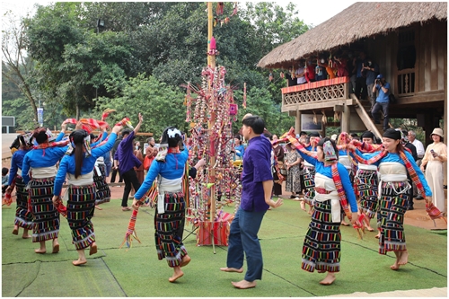 Đặc sắc Lễ hội Chá Mùn của người Thái tỉnh Thanh Hoá