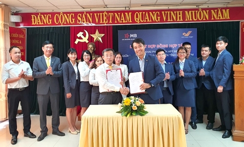 Bài 2 Vai trò “bà đỡ” của Bưu điện trong chuyển đổi số ở Quảng Nam
