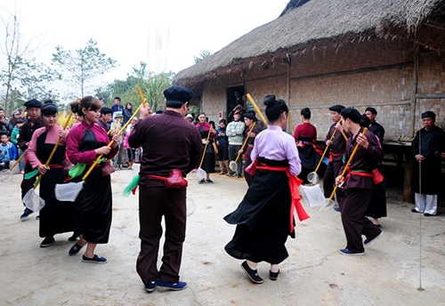 Trang phục dân tộc của người Sán Chay