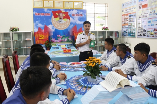Lữ đoàn 162 Vùng 4 Hải quân tổ chức Hội thi phòng Hồ Chí Minh