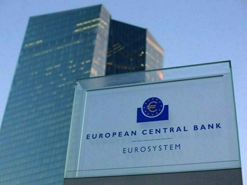 ECB tăng lãi suất lần thứ 7 liên tiếp