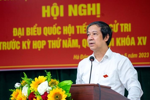 Bộ trưởng Nguyễn Kim Sơn tiếp xúc cử tri quận Hà Đông Hà Nội
