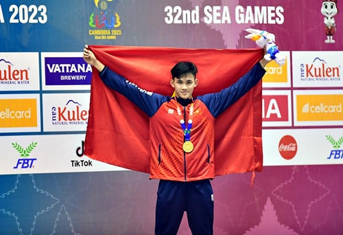 SEA Games 32 Đoàn thể thao Việt Nam vươn lên dẫn đầu