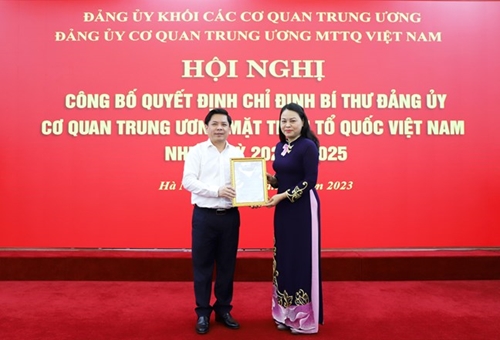 Đồng chí Nguyễn Thị Thu Hà giữ chức Bí thư Đảng ủy Cơ quan Trung ương MTTQ Việt Nam