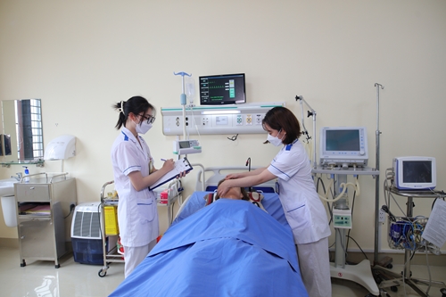 Trường Đại học Điều dưỡng Nam Định nâng cao chất lượng đào tạo, tuyển sinh năm 2023