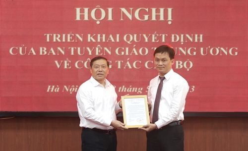 Đồng chí Nguyễn Phú Trường giữ chức Chánh Văn phòng Ban Tuyên giáo Trung ương