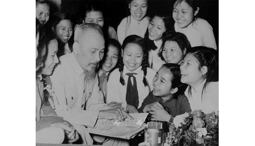 Tư tưởng Hồ Chí Minh về giáo dục mãi soi đường cho giáo dục - đào tạo đất nước