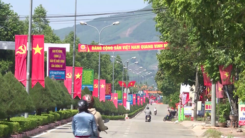 Huyện Ba Tơ Quảng Ngãi đẩy mạnh phát triển kinh tế - xã hội
