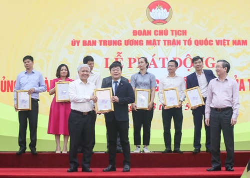 Dược phẩm TV PHARM chung tay xây nhà đoàn kết tặng hộ nghèo tỉnh Điện Biên