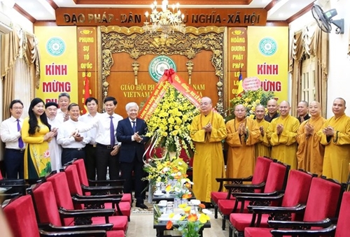 Chủ tịch Ủy ban Trung ương MTTQ Việt Nam chúc mừng Đại lễ Phật đản năm 2023