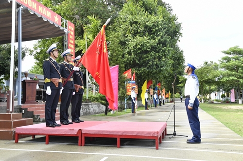Vùng 5 Hải quân tổ chức Lễ tuyên thệ chiến sĩ mới