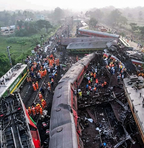 Điện chia buồn vụ tai nạn đường sắt tại Ấn Độ
