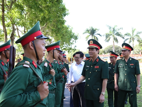 Vận dụng sáng tạo tư tưởng Hồ Chí Minh trong xây dựng lực lượng vũ trang Quân khu 3