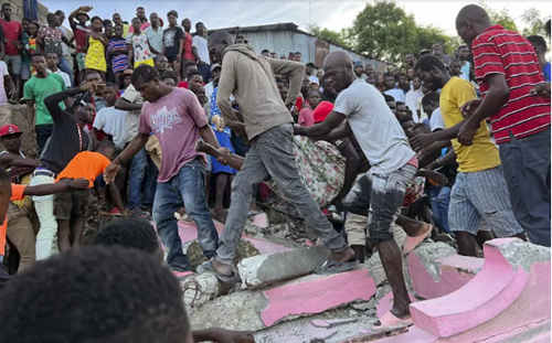 Haiti khắc phục hậu quả do động đất và lũ lụt