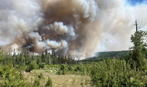 Các nước châu Âu hỗ trợ Canada đối phó với cháy rừng tàn khốc