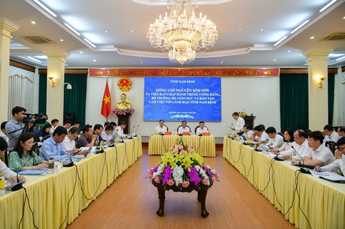 Nam Định nỗ lực để giữ vững vị trí hàng đầu về chất lượng giáo dục