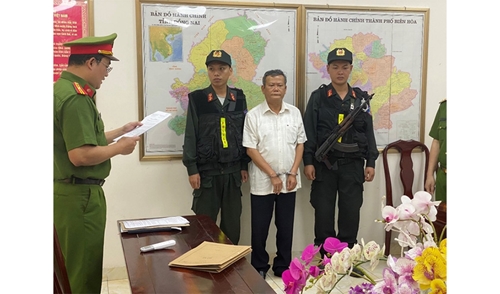 Bắt tạm giam nguyên Trưởng phòng, Phó phòng Quản lý đô thị huyện Trảng Bom, Đồng Nai