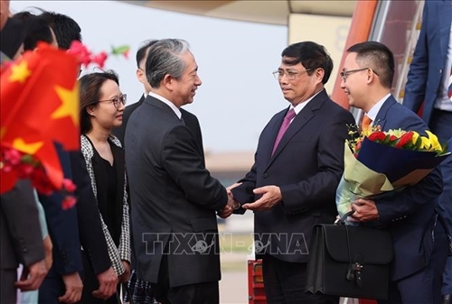 Thủ tướng Phạm Minh Chính bắt đầu thăm chính thức Trung Quốc và dự hội nghị thường niên Diễn đàn kinh tế thế giới
