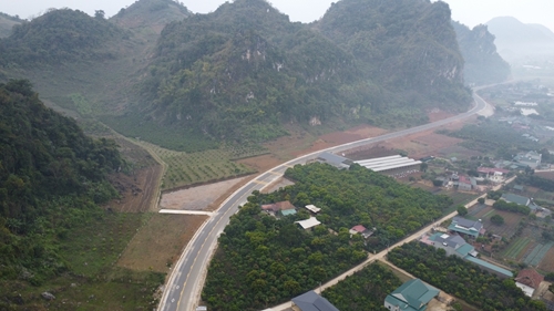 Chuẩn bị đầu tư dự án xây dựng tuyến đường Hòa Bình - Mộc Châu