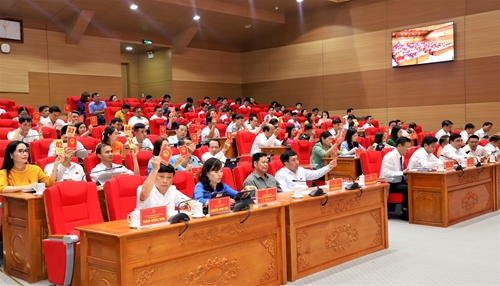 HĐND tỉnh Hà Giang biểu quyết thông qua 36 nghị quyết quan trọng