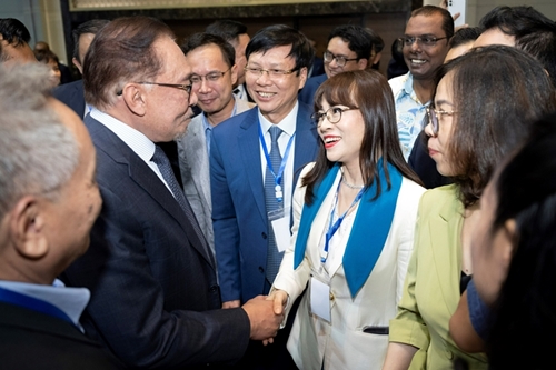 Thủ tướng Malaysia cam kết hỗ trợ phát triển thị trường Halal tại Việt Nam