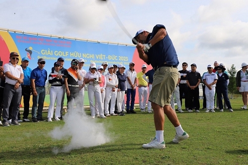 Giải Golf hữu nghị Việt - Đức Nơi kết nối và tăng cường tình đoàn kết