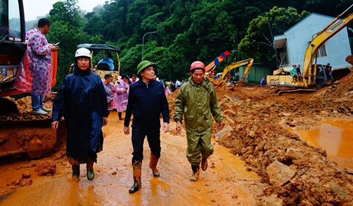 Phó Thủ tướng Trần Lưu Quang làm việc tại Lâm Đồng về công tác phòng chống thiên tai và cứu hộ, cứu nạn